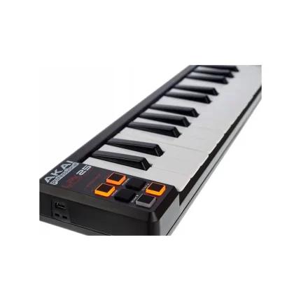 AKAI LPK25V2
