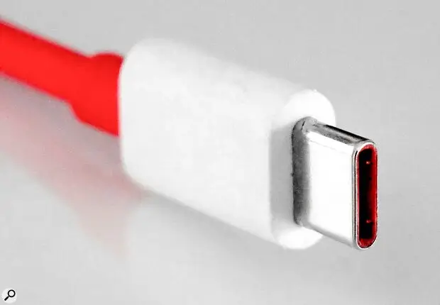 تفاوت بین Type-C و USB 3 چیست؟
